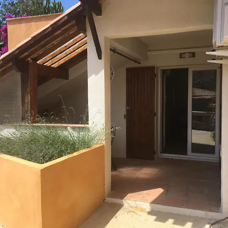 Rez De Les Mimosas Le Lavandou بورم لي ميموزا